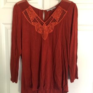Like New Amber Lace V Neck Long Sleeve